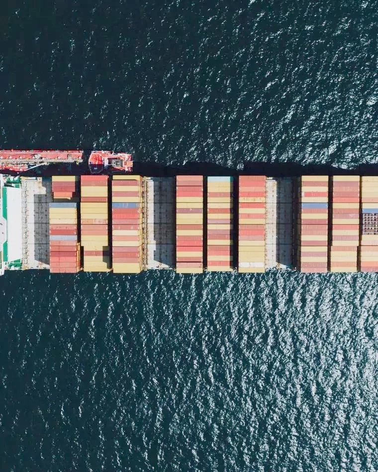 Fully loaded container vessel seen from directly above